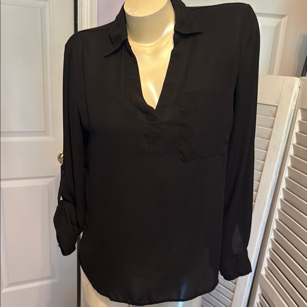 New York & Company Black Relaxed Long Sleeve Blouse